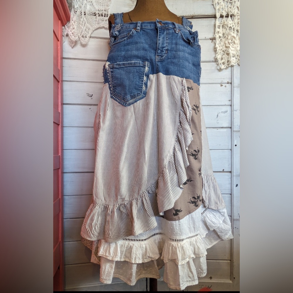 Free People Upcycle Ruffle Jumper Bib Overall dress, Size L-XL see measurement